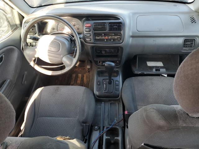 Photo 8 from auction – 2001 CHEVROLET TRACKER with VIN 2CNBE13C816953646