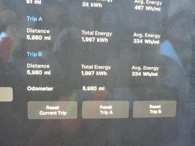 Photo 9 from auction – 2023 TESLA MODEL S with VIN 5YJSA1E64PF520836