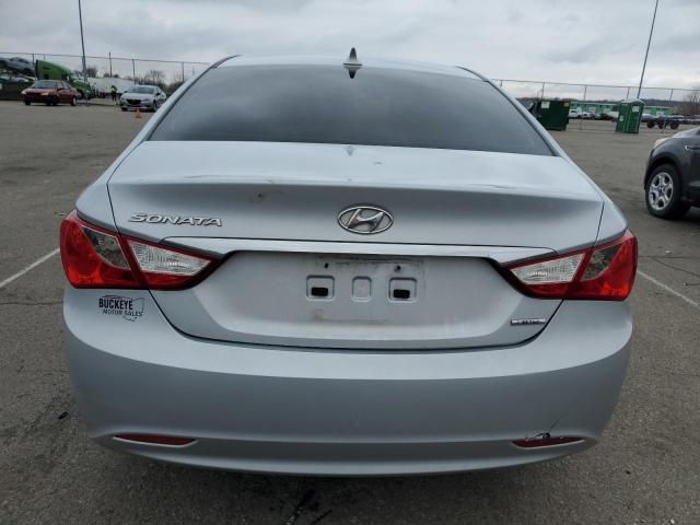 Photo 6 from auction – 2011 HYUNDAI SONATA SE with VIN 5NPEC4AC8BH125279