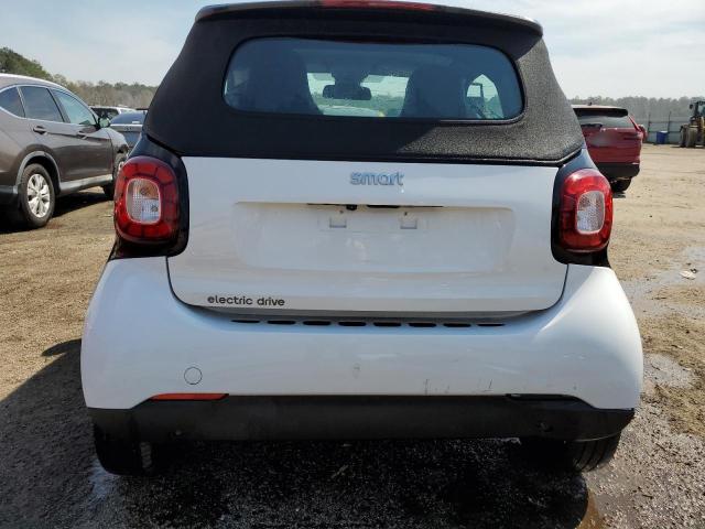 Photo 6 from auction – 2018 SMART FORTWO with VIN WMEFK9BA9JK261021