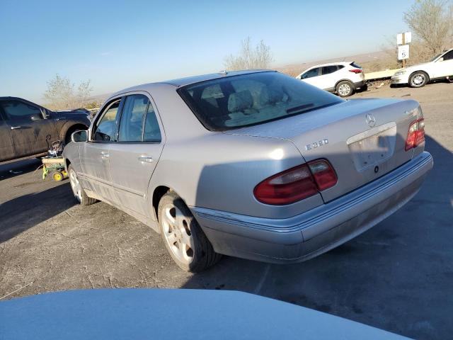 Photo 2 from auction – 2002 MERCEDES-BENZ E 320 4MAT with VIN WDBJF82J72X070417