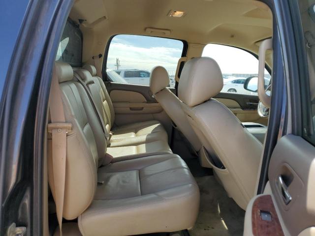 Photo 10 from auction – 2011 CHEVROLET AVALANCHE with VIN 3GNTKFE36BG124275