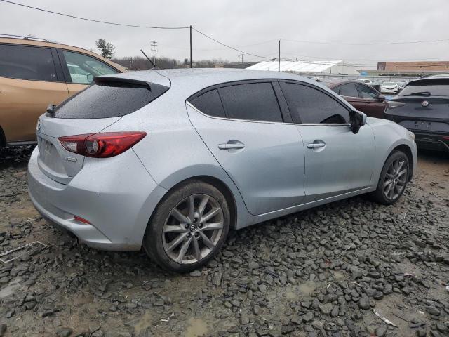 Photo 3 from auction – 2018 MAZDA 3 TOURING with VIN 3MZBN1L36JM181445