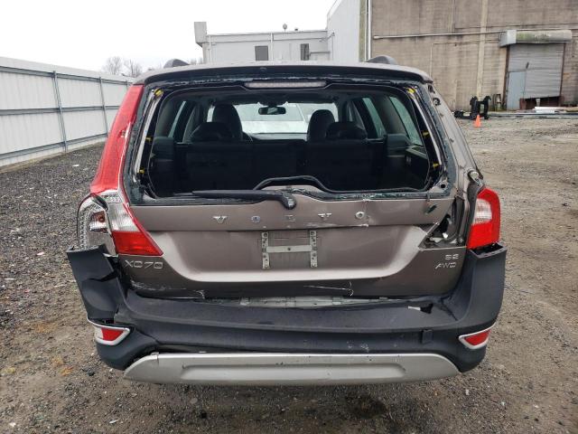 Photo 6 from auction – 2010 VOLVO XC70 3.2 with VIN YV4982BZ7A1077061