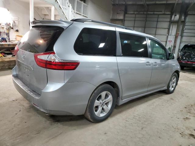 Photo 3 from auction – 2018 TOYOTA SIENNA LE with VIN 5TDKZ3DC3JS930381