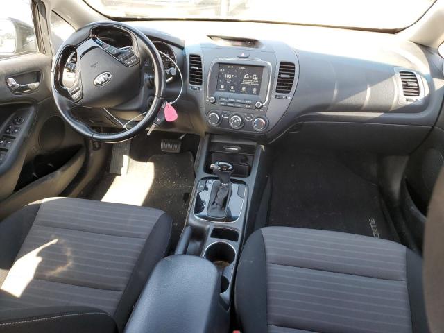 Photo 8 from auction – 2017 KIA FORTE LX with VIN 3KPFL4A79HE025292
