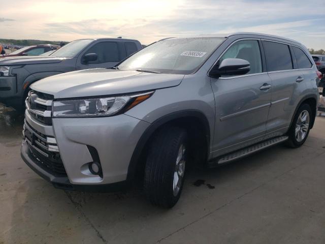 TOYOTA HIGHLANDER 2018 with VIN 5TDYZRFH6JS260475 - Photo from auction