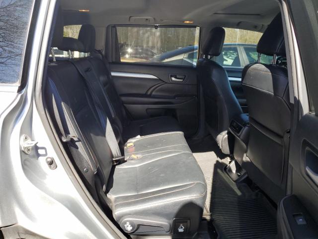 Photo 11 from auction – 2017 TOYOTA HIGHLANDER with VIN 5TDJZRFH2HS444274