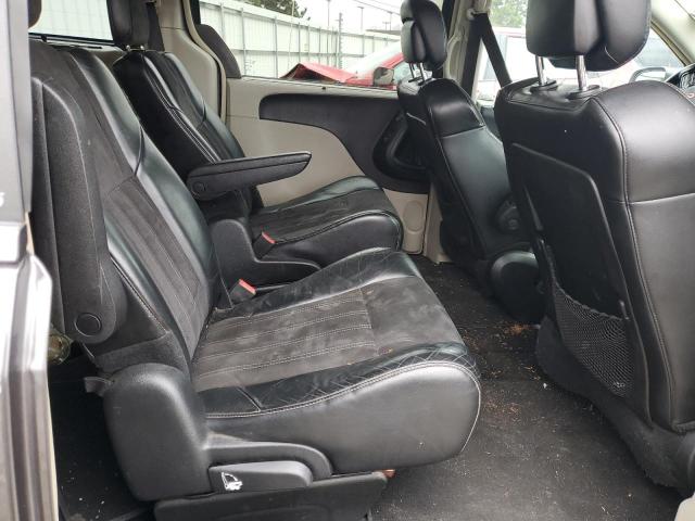 Photo 10 from auction – 2014 CHRYSLER TOWN & COU with VIN 2C4RC1CG4ER297316