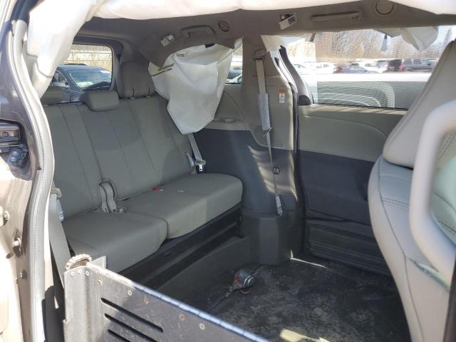 Photo 10 from auction – 2018 TOYOTA SIENNA XLE with VIN 5TDYZ3DC3JS965500