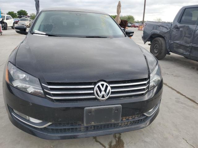 Photo 5 from auction – 2015 VOLKSWAGEN PASSAT S with VIN 1VWAT7A38FC102650