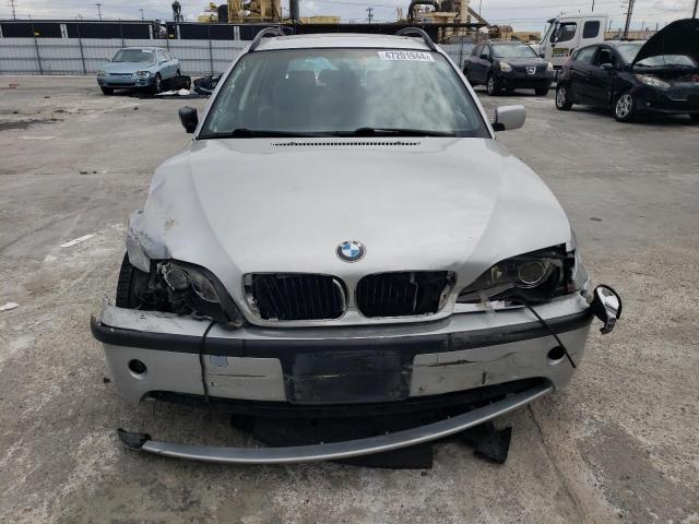 Photo 5 from auction – 2002 BMW 325 IT with VIN WBAEN33422PC11279