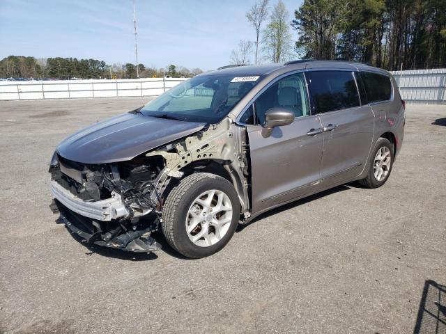 CHRYSLER PACIFICA T 2017 with VIN 2C4RC1BG9HR628526 - Photo from auction