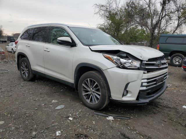 Photo 4 from auction – 2019 TOYOTA HIGHLANDER with VIN 5TDJZRFH1KS934633