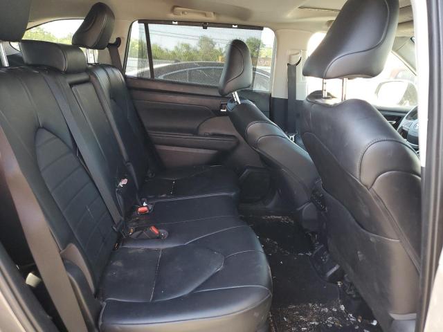 Photo 10 from auction – 2022 TOYOTA HIGHLANDER with VIN 5TDGZRAH0NS538781