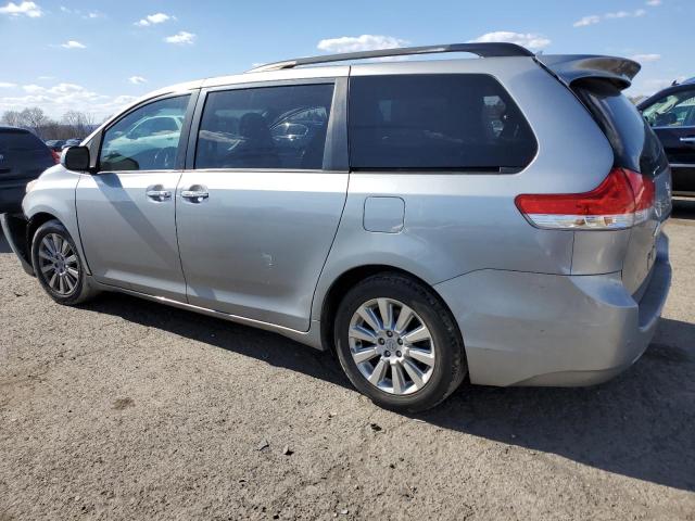 Photo 2 from auction – 2011 TOYOTA SIENNA XLE with VIN 5TDYK3DC8BS125864