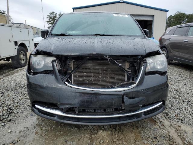 Photo 5 from auction – 2015 CHRYSLER TOWN & COU with VIN 2C4RC1HG3FR520195