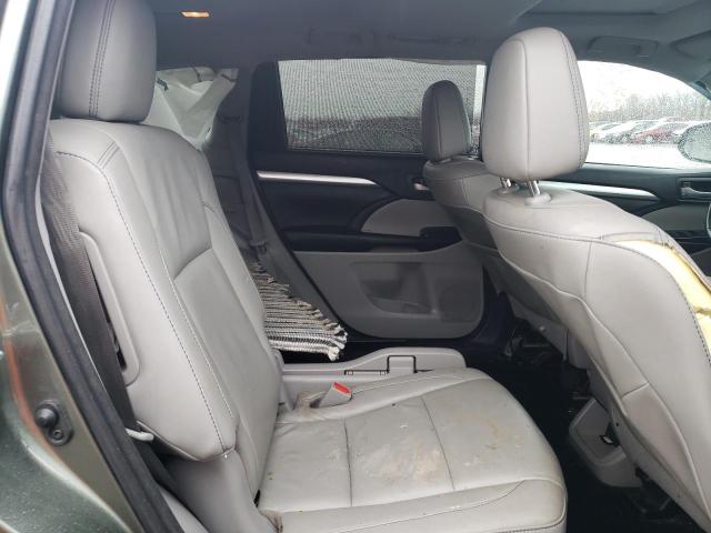 Photo 11 from auction – 2018 TOYOTA HIGHLANDER with VIN 5TDJZRFH0JS890252