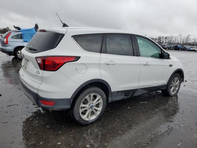 Photo 3 from auction – 2019 FORD ESCAPE SE with VIN 1FMCU9GD3KUA12939