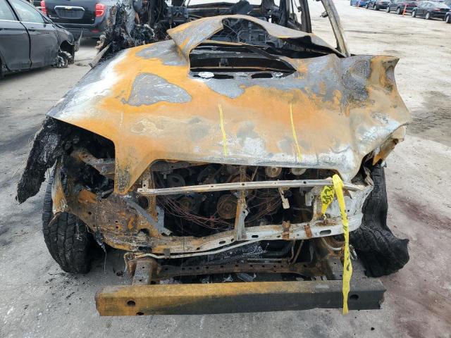 Photo 12 from auction – 2005 TOYOTA 4RUNNER SR with VIN JTEBT14R050052584