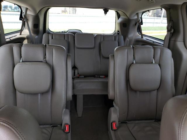 Photo 10 from auction – 2014 CHRYSLER TOWN & COU with VIN 2C4RC1BG2ER359930