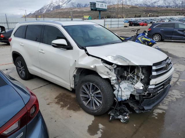 Photo 4 from auction – 2018 TOYOTA HIGHLANDER with VIN 5TDKZRFH0JS541869