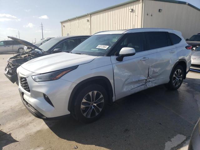 TOYOTA HIGHLANDER 2023 with VIN 5TDKDRAH7PS029881 - Photo from auction