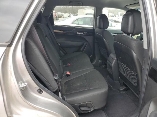 Photo 11 from auction – 2015 KIA SORENTO LX with VIN 5XYKTCA60FG559815