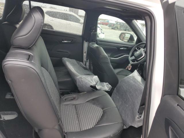 Photo 11 from auction – 2023 TOYOTA HIGHLANDER with VIN 5TDKDRAH1PS021310