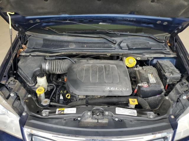 Photo 12 from auction – 2016 CHRYSLER TOWN & COU with VIN 2C4RC1BG9GR197815