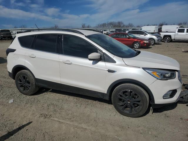 Photo 4 from auction – 2018 FORD ESCAPE SEL with VIN 1FMCU0HD7JUB10686