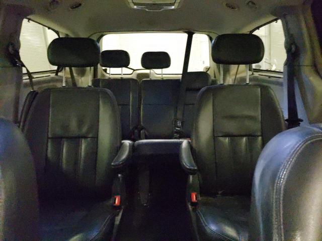 Photo 10 from auction – 2010 CHRYSLER TOWN & COU with VIN 2A4RR8DX8AR448605