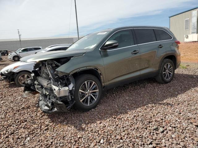 TOYOTA HIGHLANDER 2019 with VIN 5TDKZRFH9KS325021 - Photo from auction
