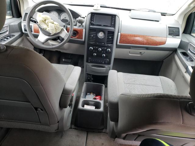 Photo 8 from auction – 2008 CHRYSLER TOWN & COU with VIN 2A8HR54PX8R825812