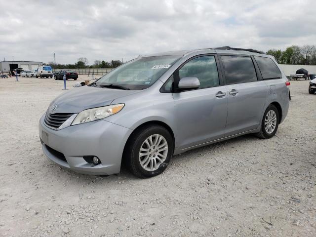 TOYOTA SIENNA XLE 2011 with VIN 5TDYK3DCXBS056949 - Photo from auction
