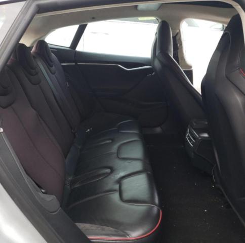 Photo 10 from auction – 2013 TESLA MODEL S with VIN 5YJSA1CP6DFP10404