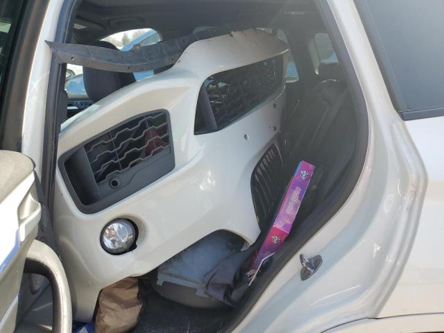 Photo 11 from auction – 2017 BMW X1 XDRIVE2 with VIN WBXHT3C37H5F76495