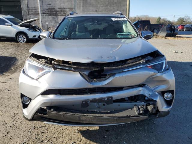 Photo 5 from auction – 2017 TOYOTA RAV4 XLE with VIN 2T3WFREV2HW374232