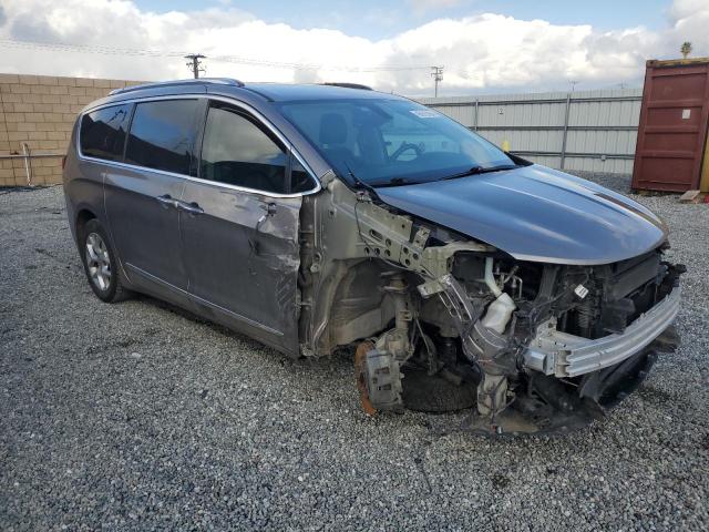 Photo 4 from auction – 2017 CHRYSLER PACIFICA T with VIN 2C4RC1EG7HR656059