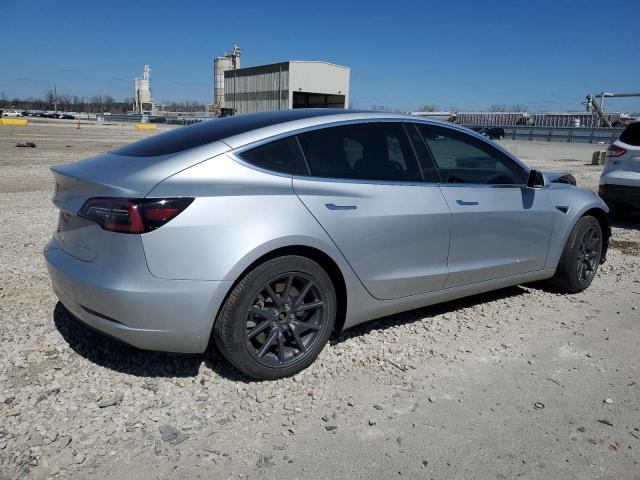 Photo 3 from auction – 2018 TESLA MODEL 3 with VIN 5YJ3E1EB6JF112819