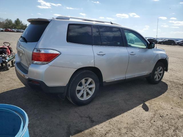 Photo 3 from auction – 2012 TOYOTA HIGHLANDER with VIN 5TDBK3EH7CS109317