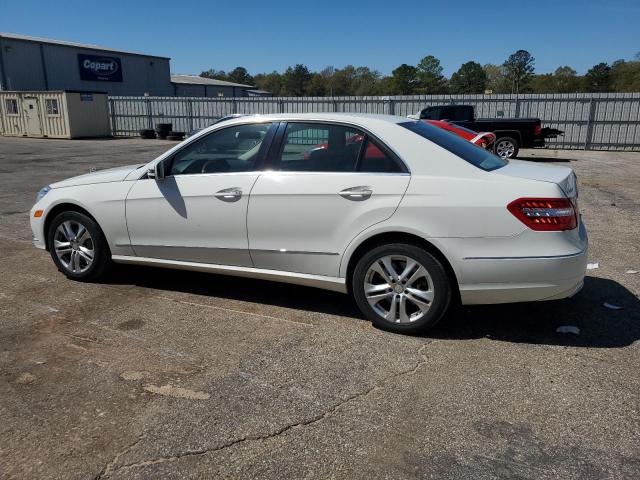 Zdjęcie 2 z aukcji – 2010 MERCEDES-BENZ E 550 z VIN WDDHF7CB2AA161832
