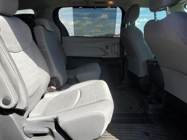 Photo 10 from auction – 2021 TOYOTA SIENNA LE with VIN 5TDKRKEC8MS037247