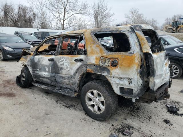 Photo 2 from auction – 2005 TOYOTA 4RUNNER SR with VIN JTEBT14R050052584