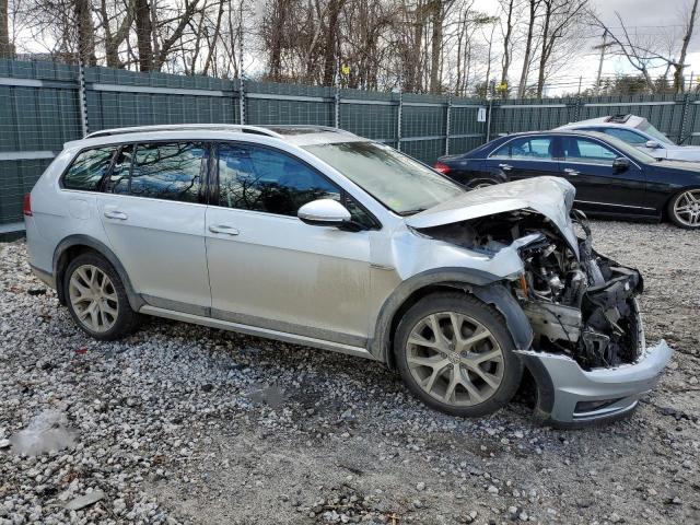 Photo 4 from auction – 2017 VOLKSWAGEN GOLF ALLTR with VIN 3VWH17AU2HM528882