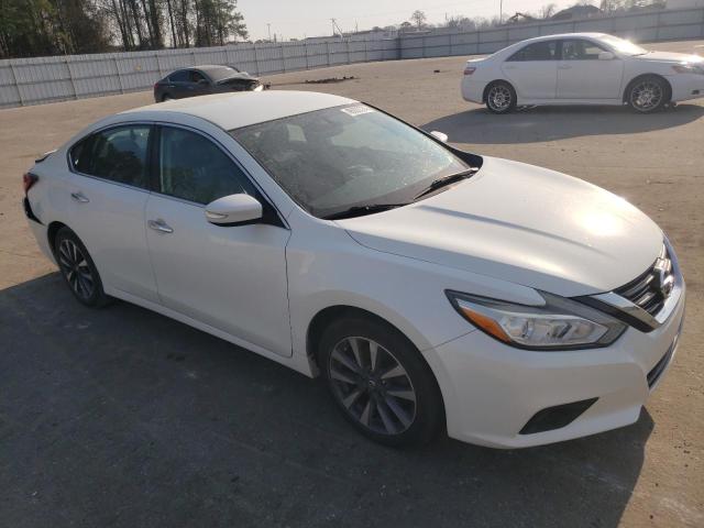 Photo 4 from auction – 2017 NISSAN ALTIMA 2.5 with VIN 1N4AL3AP1HC213001