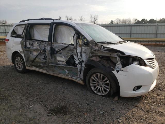 Photo 4 from auction – 2012 TOYOTA SIENNA XLE with VIN 5TDYK3DC9CS233928
