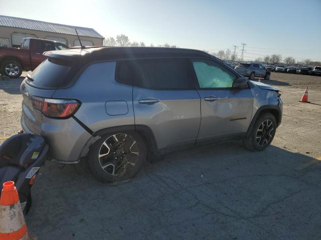 Фото 3 с аукциона – 2019 JEEP COMPASS TR с VIN 3C4NJDDBXKT650238