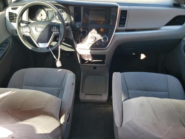 Photo 8 from auction – 2017 TOYOTA SIENNA with VIN 5TDZZ3DC4HS825812