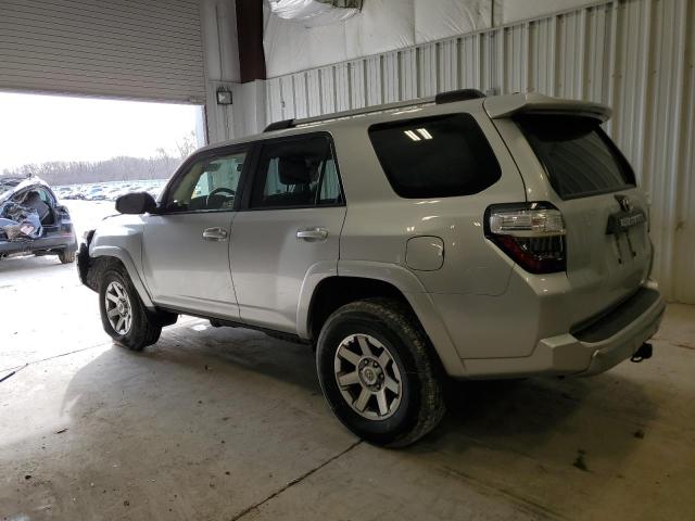 Photo 2 from auction – 2016 TOYOTA 4RUNNER SR with VIN JTEBU5JR2G5373265
